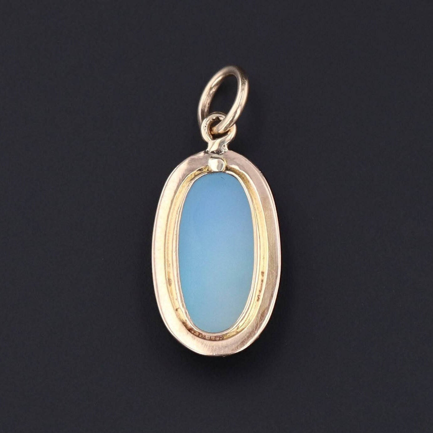 Antique Agate Cameo Pendant of 10k Gold