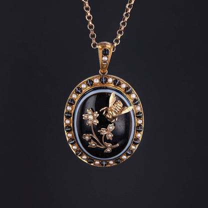 Antique Banded Agate and Pearl Bee Pendant of 15ct Gold