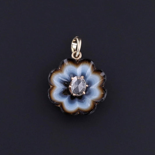 Antique Banded Agate Flower Pendant of 12ct Gold